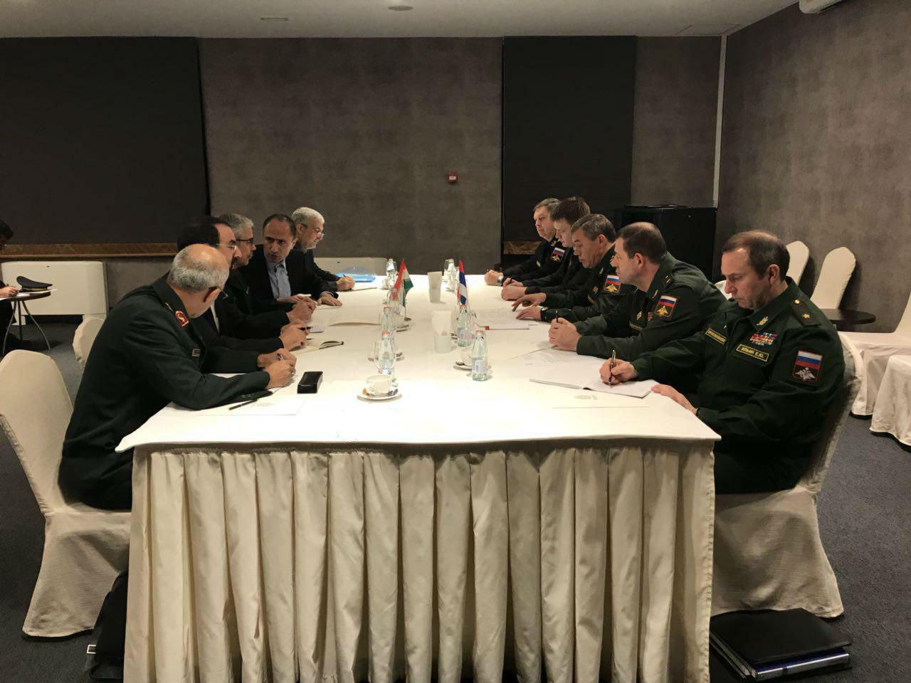 دیدار سرلشکر باقری با رئیس ستاد کل ارتش روسیه + عکس