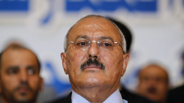الجزیره: عبدالله صالح خواستار میانجی‌گری ایران و حزب‌الله شد