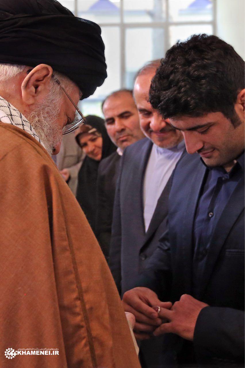 مقام معظم رهبری در دیدار علیرضا کریمی: واقعاً احساس عزت کردم
