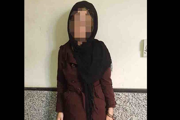 دستگیری دختر سارق ۱۹ ساله و پسر نما / عکس