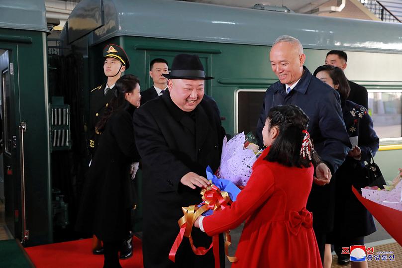 سفر رهبر کره شمالی به چین+عکس