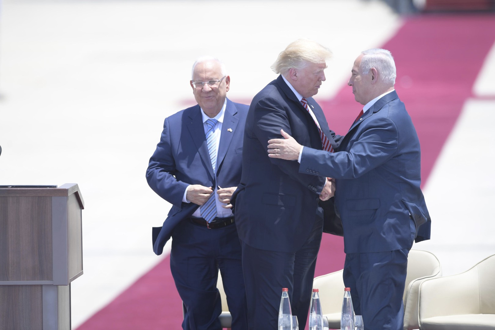 درخواست کمک نتانیاهو از ترامپ برای سرقت از ایران| آیا بولتون آمریکا را به جنگ با ایران خواهد کشاند؟