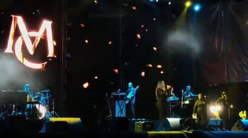 برگزاری اولین کنسرت خواننده زن آمریکایی در عربستان +عکس