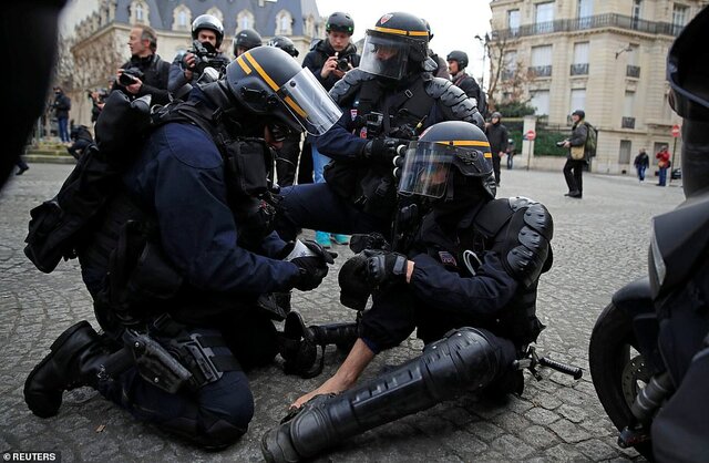 افزایش خشونت‌ها در اعتراضات جلیقه زردهای فرانسه