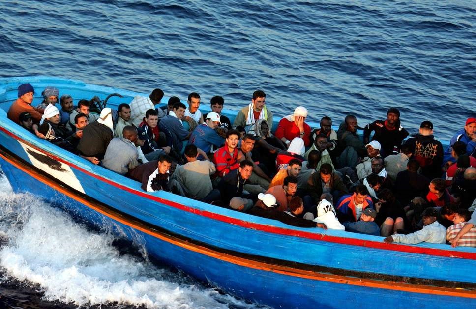 روایتی از رنج پناهجویان ایرانی در تلاطم آب‌های اروپایی به امید زندگی بهتر| در سال 2018 چند ایرانی از کشور خارج شدند؟