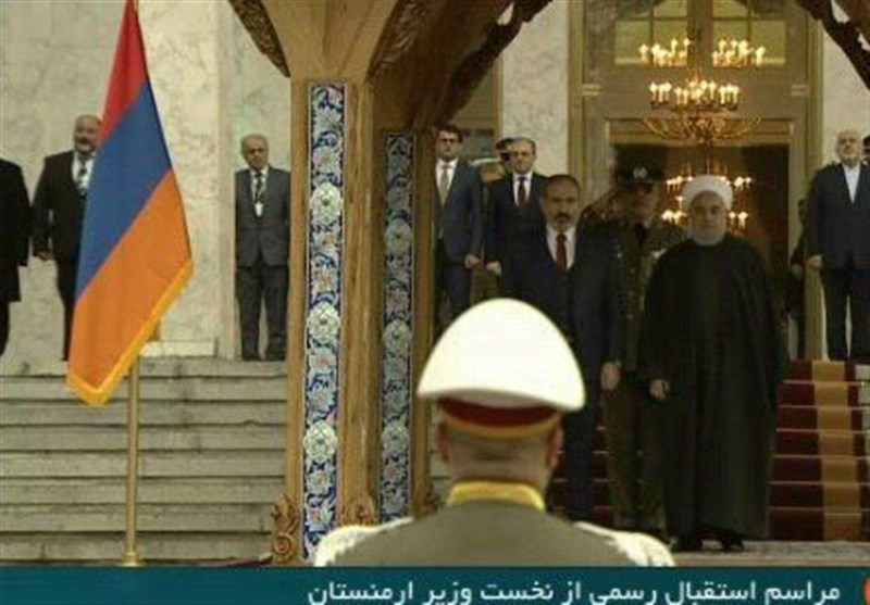 حضور ظریف در مراسم استقبال از رییس جمهور ارمنستان/عکس