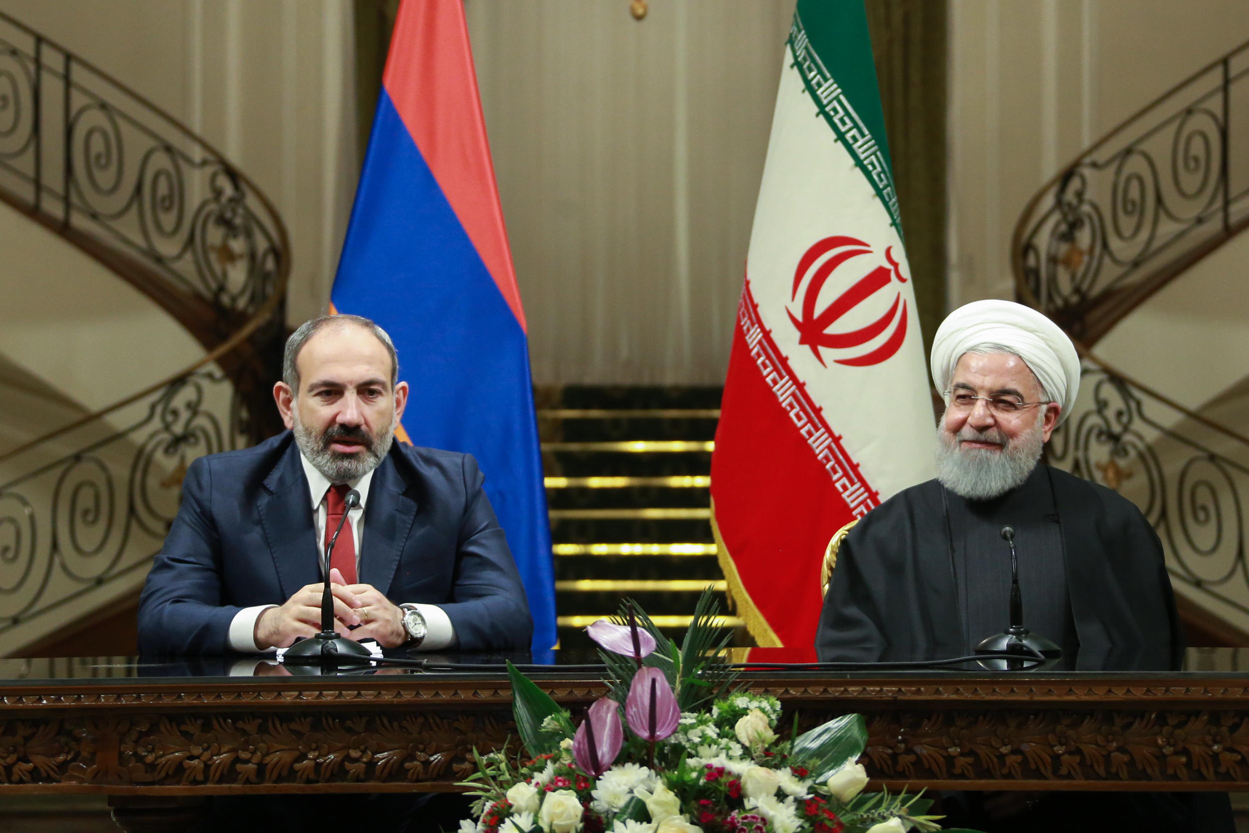 تقدیر روحانی از مواضع ارمنستان در قبال تحریمهای ایران