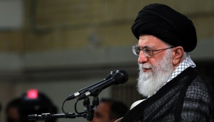 رهبر انقلاب: نخست وزیر رژیم اشغالگر به اروپایی ها به دروغ گفت ایران می خواهد ما و چند میلیون یهودی را نابود کند/ راه حل ما برای مسئله فلسطین کاملاً منطقی و منطبق بر موازین دموکراسی است/باید از همه فلسطینیان اعم از مسلمان و یهودی و مسیحی همه پرسی شود رهبر انقلاب: نخست وزیر رژیم اشغالگر به اروپایی ها به دروغ گفت ایران می خواهد ما و چند میلیون یهودی را نابود کند/ راه حل ما برای مسئله فلسطین کاملاً منطقی و منطبق بر موازین دموکراسی است/باید از همه فلسطینیان اعم از مسلمان و یهودی و مسیحی همه پرسی شود