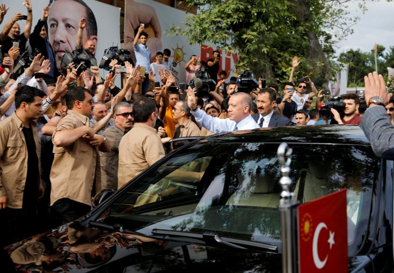 مستبدی تمامیت‌خواه یا رهبری مورد اعتماد؟ رای‌دهندگان ترک درباره اردوغان چه نظری دارند؟