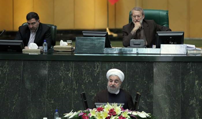 نامه‌ رئیس‌جمهور به لاریجانی: سوال نمایندگان در چارچوب قانون مطرح نشده/به مجلس خواهم آمد