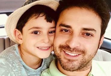 کپی برابر اصل، خواننده سرشناس موسیقی پاپ ایران با پسرش! /عکس