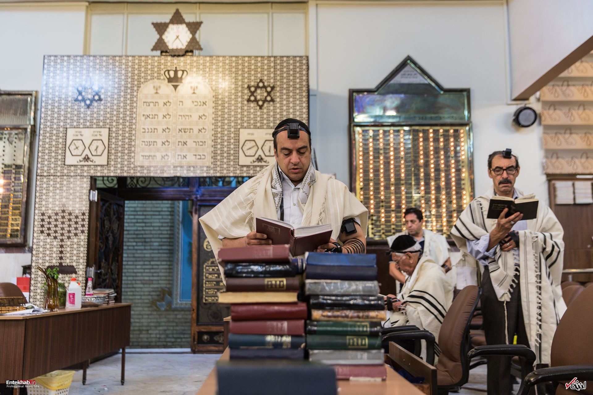 عکس/ عبادت یهودیان در ایران