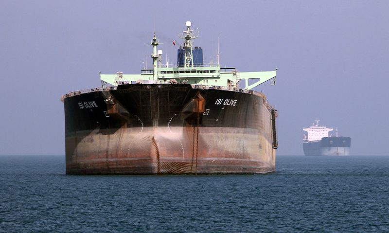 فشار حداکثری ترامپ و راه‌های صادرات نفت ایران| ایران چگونه می‌تواند با تحریم‌های آمریکا مقابله کند؟