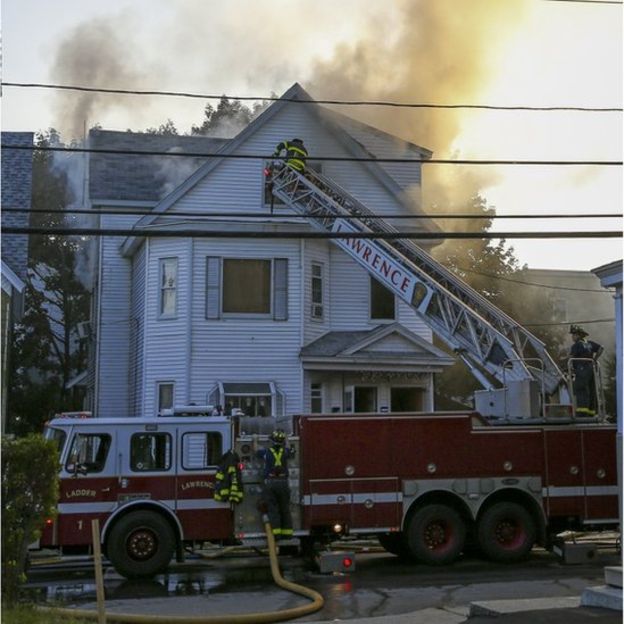 یک رشته انفجار چندین خانه در ماسوچوست را به آتش کشید+عکس