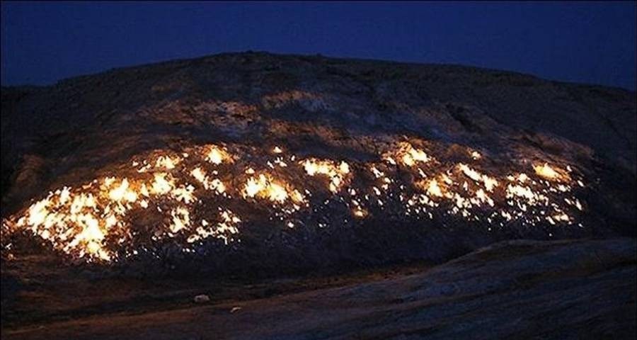 کوه آتشین ایران که هیچ وقت خاموش نمی‌شود + تصاویر
