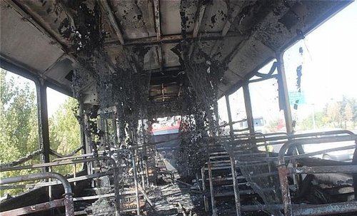 آتش سوزی اتوبوس مسافربری در تهران/عکس