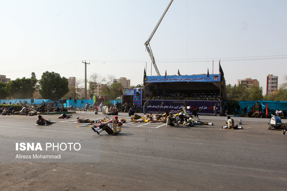 حمله تروریستی به مراسم رژه نیروهای مسلح| بیش از ۲۰ شهید و زخمی | کشته‎شدن ۲ نفر از مهاجمان+عکس