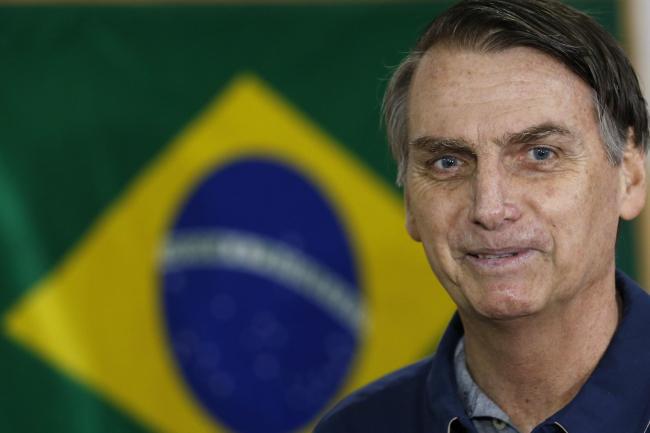 کشیده شدن انتخابات برزیل به دور دوم با پیروزی نامزد راست افراطی|فارین پالسی: ژایر بولسونارو، برلوسکونی برزیل نیست او شبیه گوبلز و ترامپ است| بولسونارو را بیشتر بشناسید+تصاویر