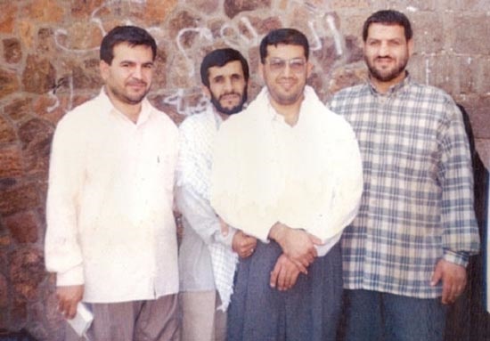 تصویری زیرخاکی از احمدی نژاد و چهره مشهور اصلاح طلب/عکس