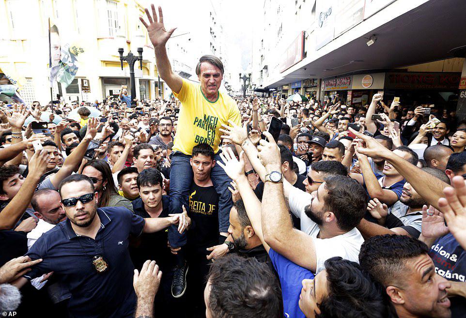 پوپولیست‎های تندرو برمی‌گردند| پیروزی نسخه برزیلی ترامپ در چهارمین دموکراسی جهان| بولسونارو کیست؟+تصاویر