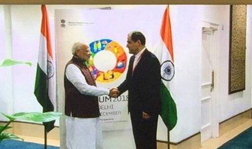 دیدار وزیر بهداشت با نخست وزیر هندوستان+عکس