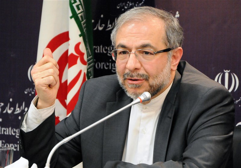 حضور دستیار وزیر امور خارجه در منازل چند تن از شهدای افغانستانی سانحه هواپیمای اوکراینی حضور دستیار وزیر امور خارجه در منازل چند تن از شهدای افغانستانی سانحه هواپیمای اوکراینی