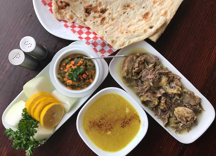 آمارهایی از مصرف کلهپاچه در ایران؛ روزی ۱۵ هزار کلهپاچه میخوریم! آمارهایی از مصرف کلهپاچه در ایران؛ روزی ۱۵ هزار کلهپاچه میخوریم!