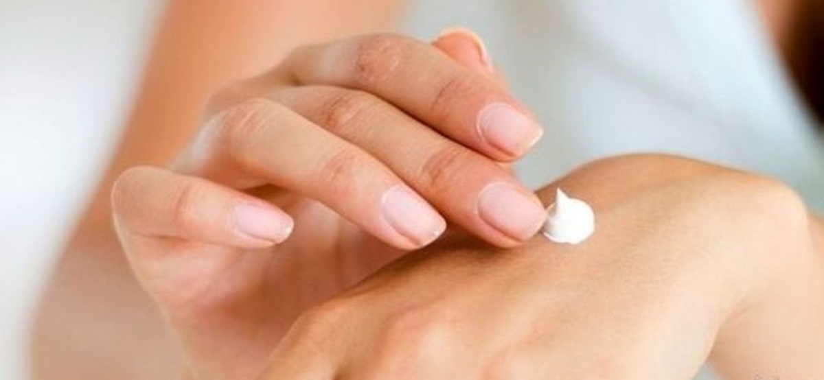 چند راهکار خانگی در درمان خشکی پوست
