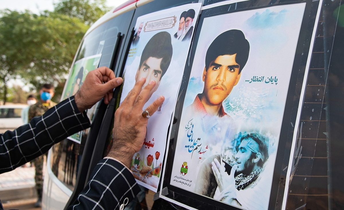 تصاویر| تشخیص هویت شهید گمنام در بوشهر