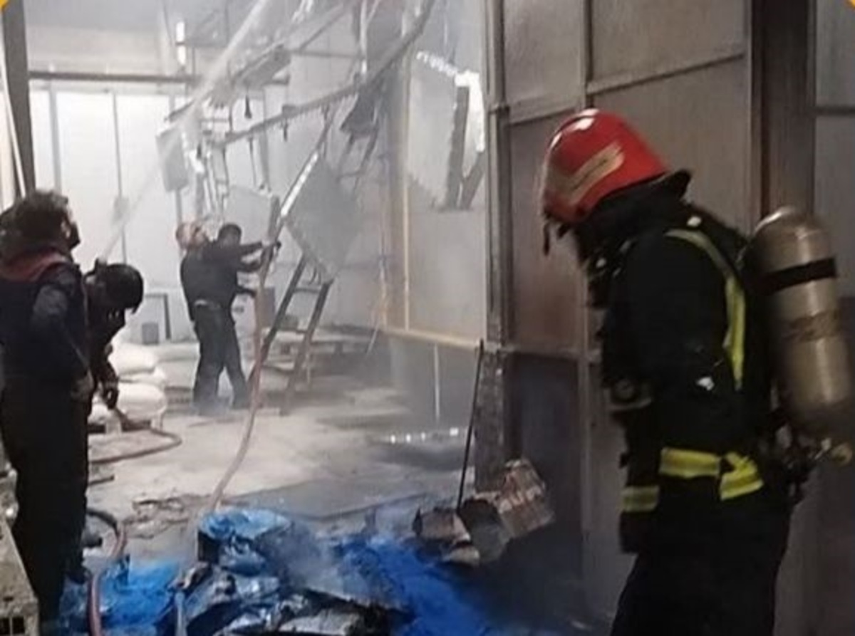 آتش سوزی یک شرکت صنعتی در نیشابور