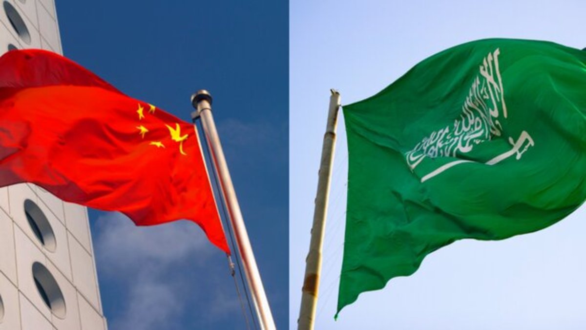 دیدار وزیر دفاع چین و مقام بلندپایه وزارت دفاع عربستان