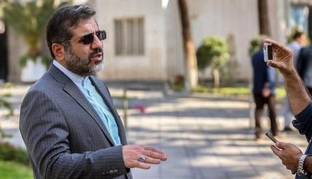 واکنش وزیر ارشاد به خروج حمید فرخ‌نژاد از کشور