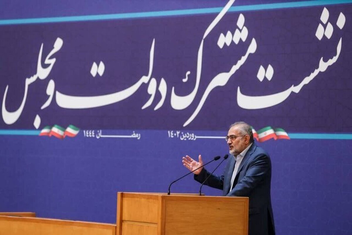 حسینی: دولت و مجلس مصمم به اجرای راهبرد مهار تورم و رشد تولید هستند