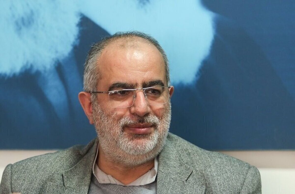 حسام الدین آشنا: عدم مشارکت در انتخابات، اعتراض نیست، رأی دادنِ اکثریت به ⁧دیکتاتوری اقلیت است