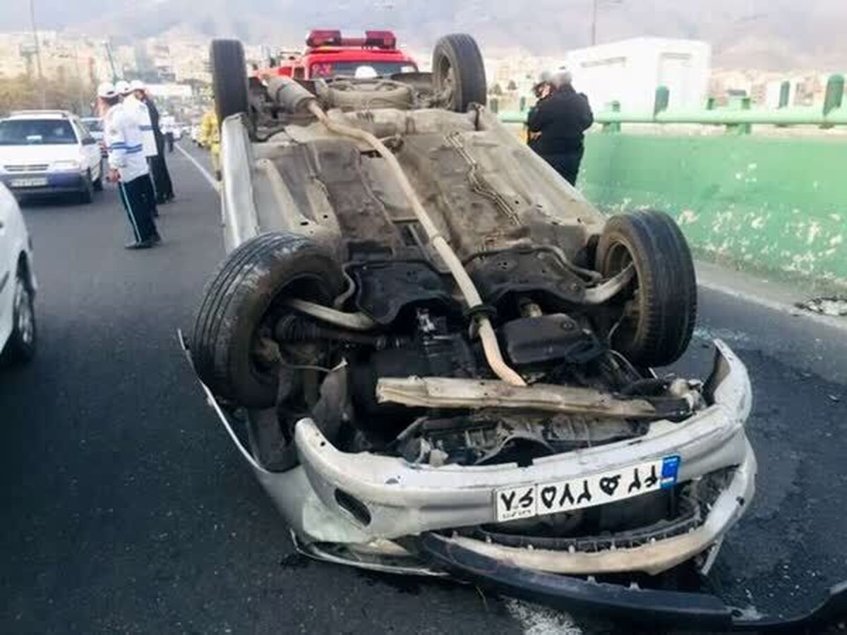 واژگونی خودرو ساینا در کاشان / ۳ کشته و ۲ مصدوم