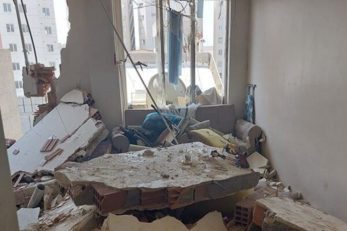 فیلم| ریختن دیوار آشپزخانه پس از انفجار گاز