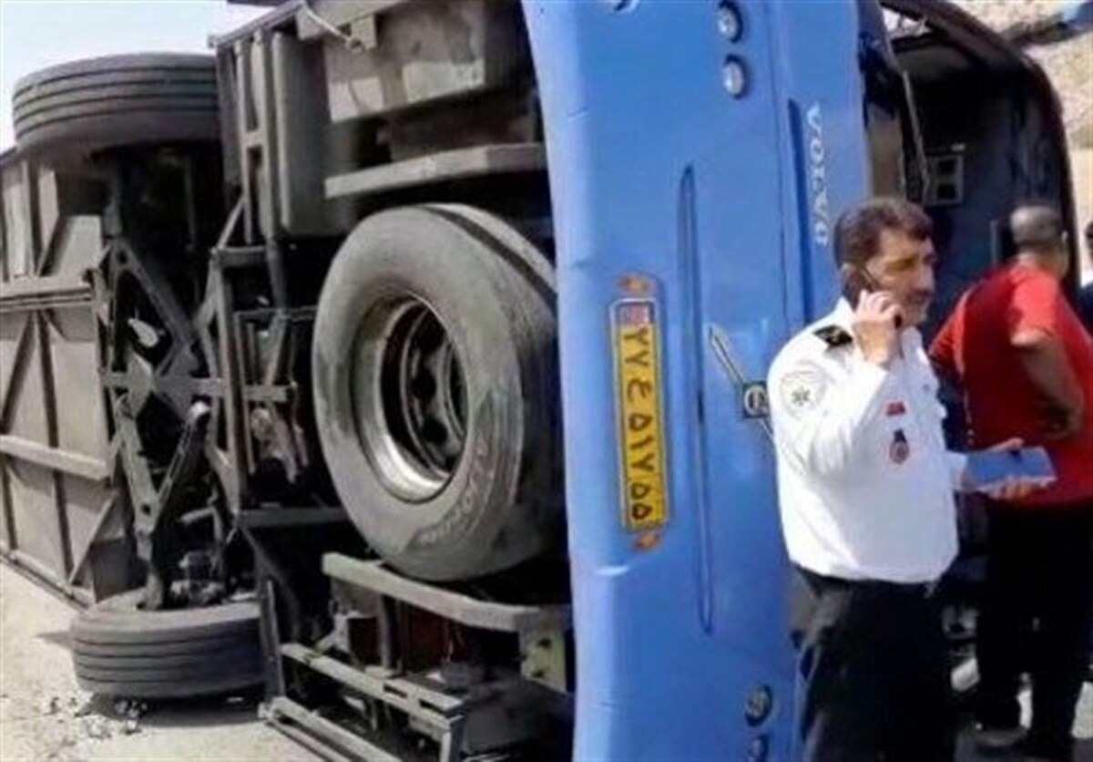 واژگونی اتوبوس در قزوین با ۲۷ کشته و مصدوم