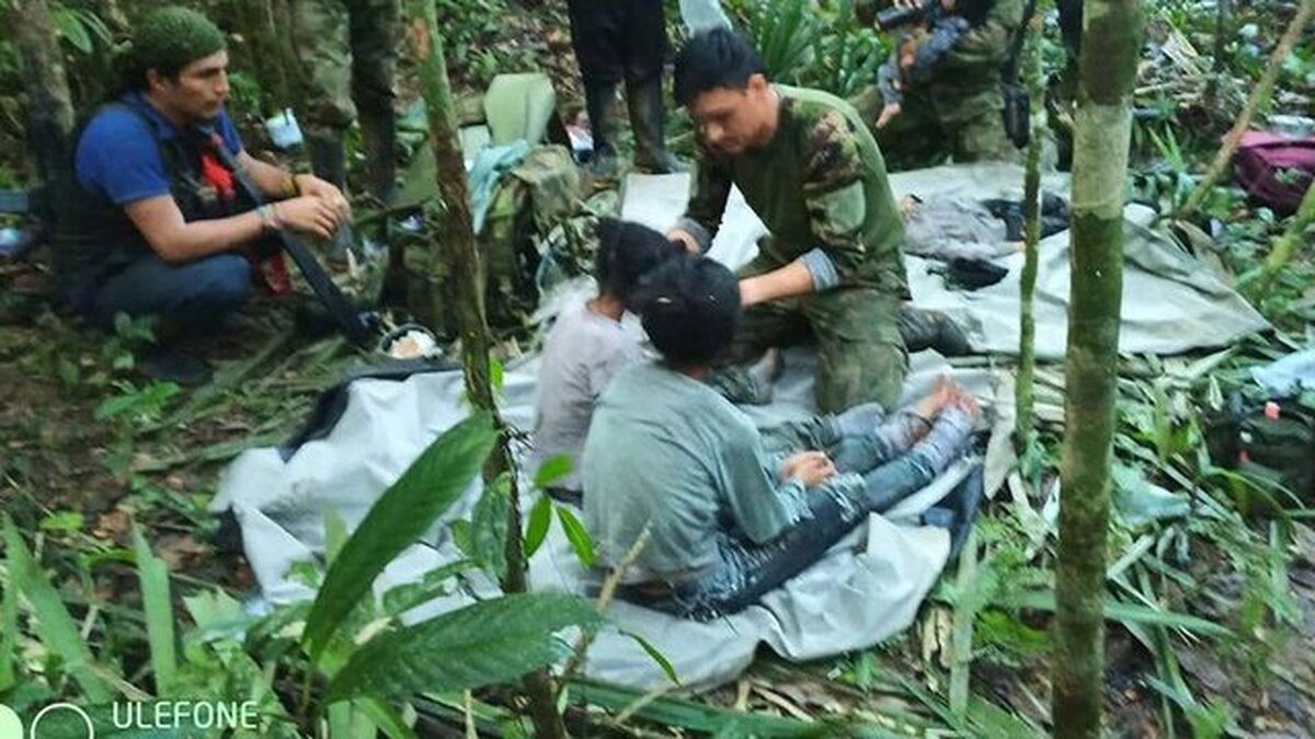 عکس| ۴ کودک کلمبیایی ۴۰ روز پس از سانحه هوایی در جنگل زنده پیدا شدند