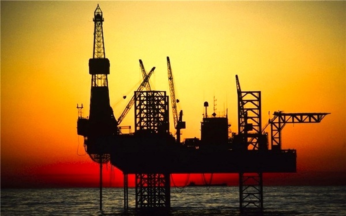 ردپای نفتی شرکت‌های بین‌المللی از خزر تا خلیج فارس/ تداوم تحریم نفت ایران به سود چه کسانی است؟