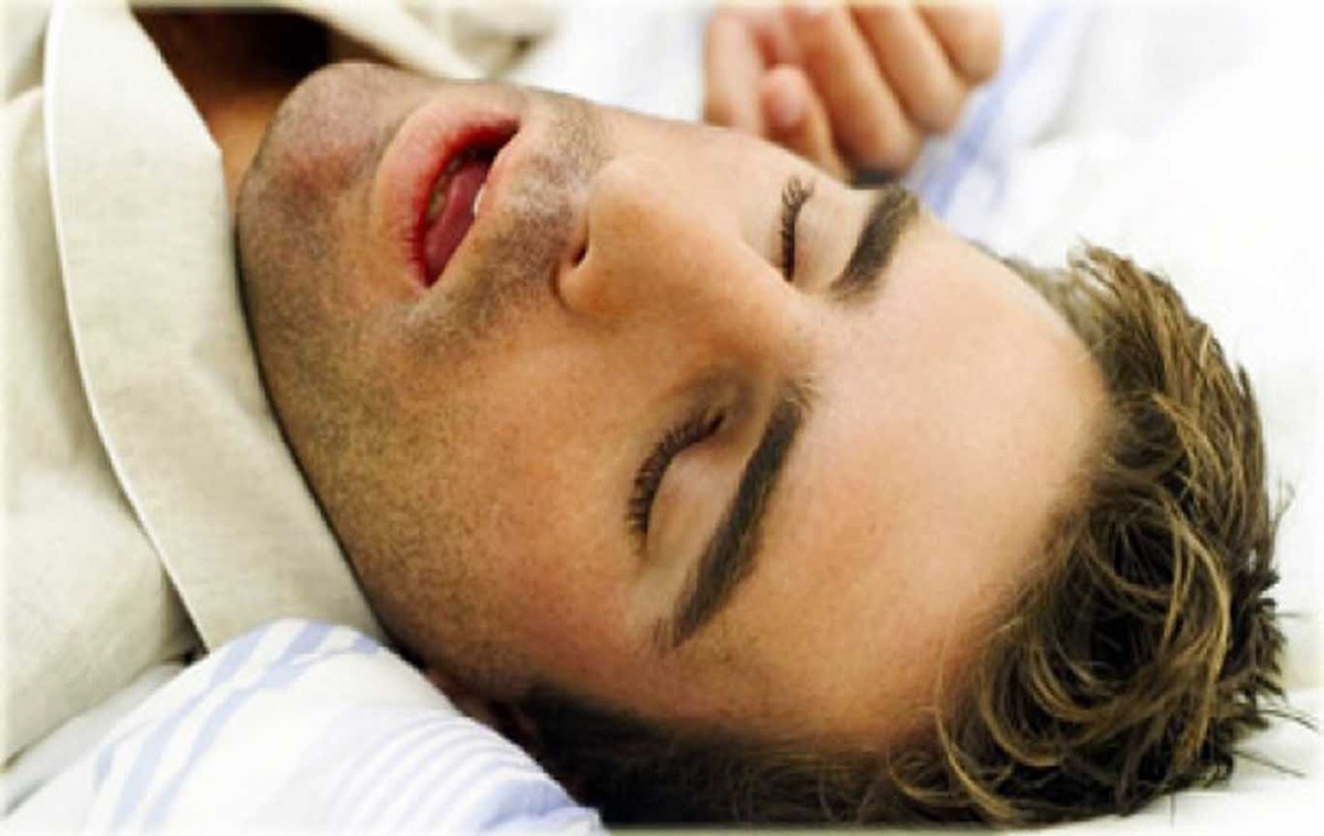 خوابیدن با دهان باز چه بلایی سرتان می‌آورد
