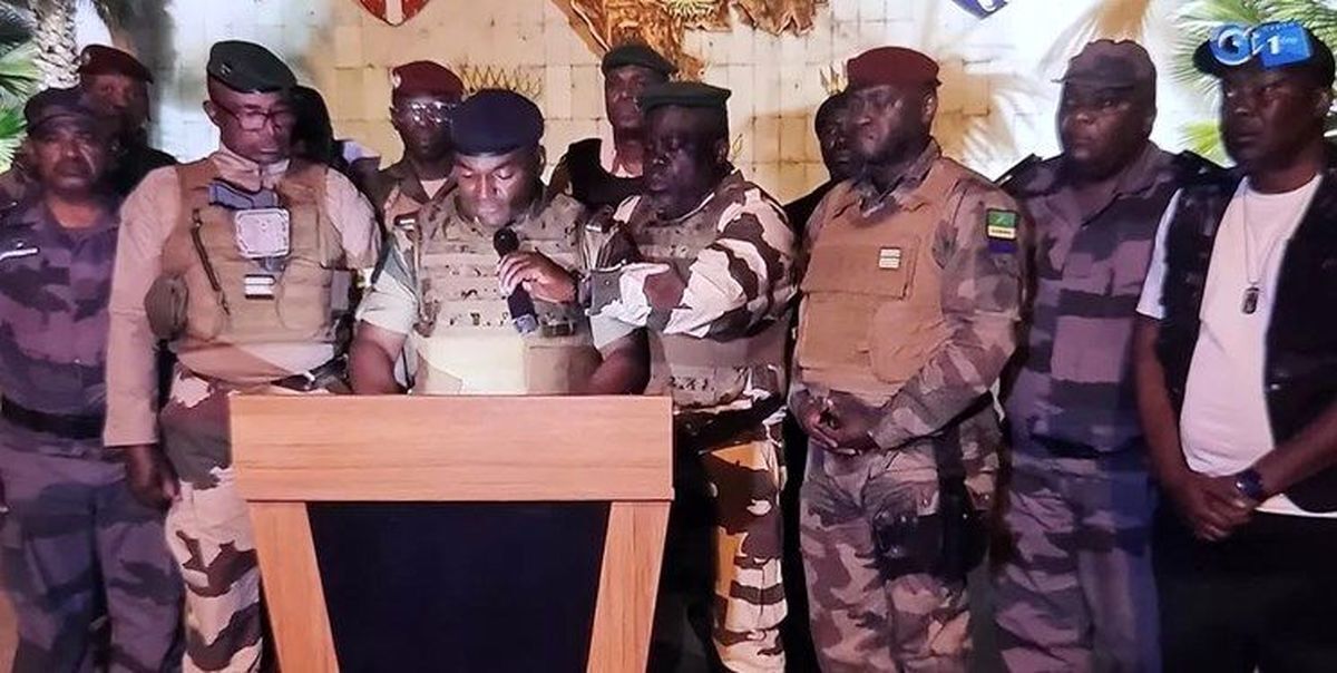 فیلم| سوگند ریاست‌جمهوری ژنرال نگوما؛ گابن در چنگ نظامیان