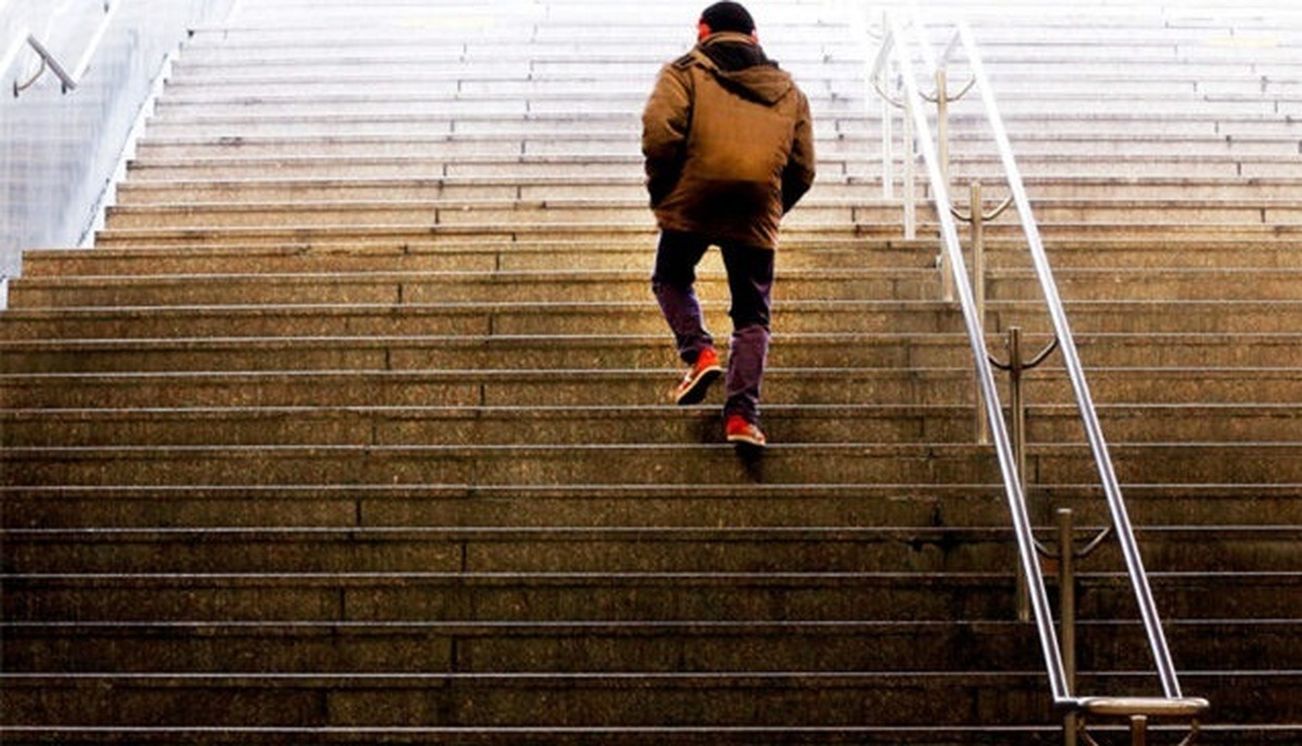 چرا بالا رفتن از پله‌ها به قلب کمک می‌کند؟