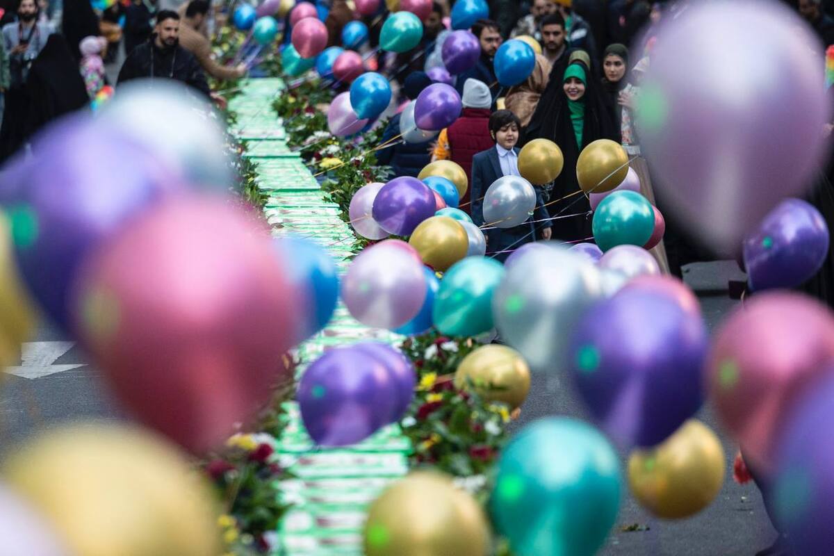 تصاویر | رونمایی از کیک ۲ تنی و ۲۰۰ متری تولد امام حسن در تهران