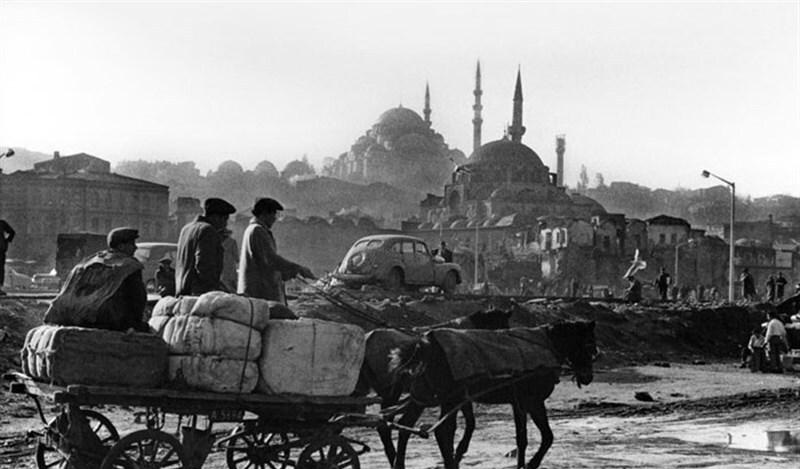 عکس| ۸۰ سال قبل؛ یک روز عادی در استانبول