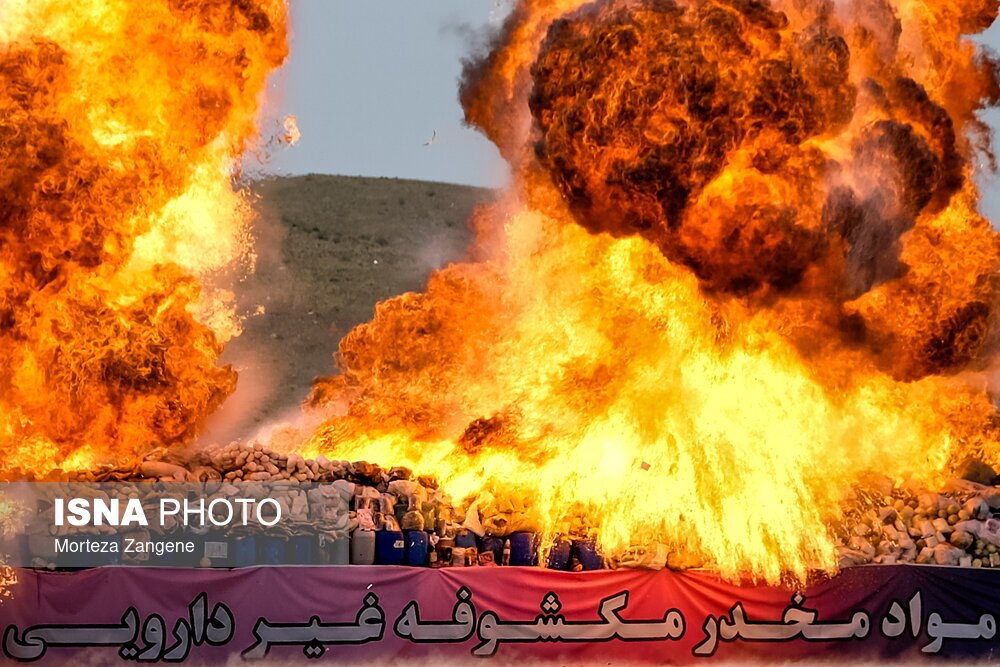 تصاویر| امحای مواد مخدر کشف شده در تهران