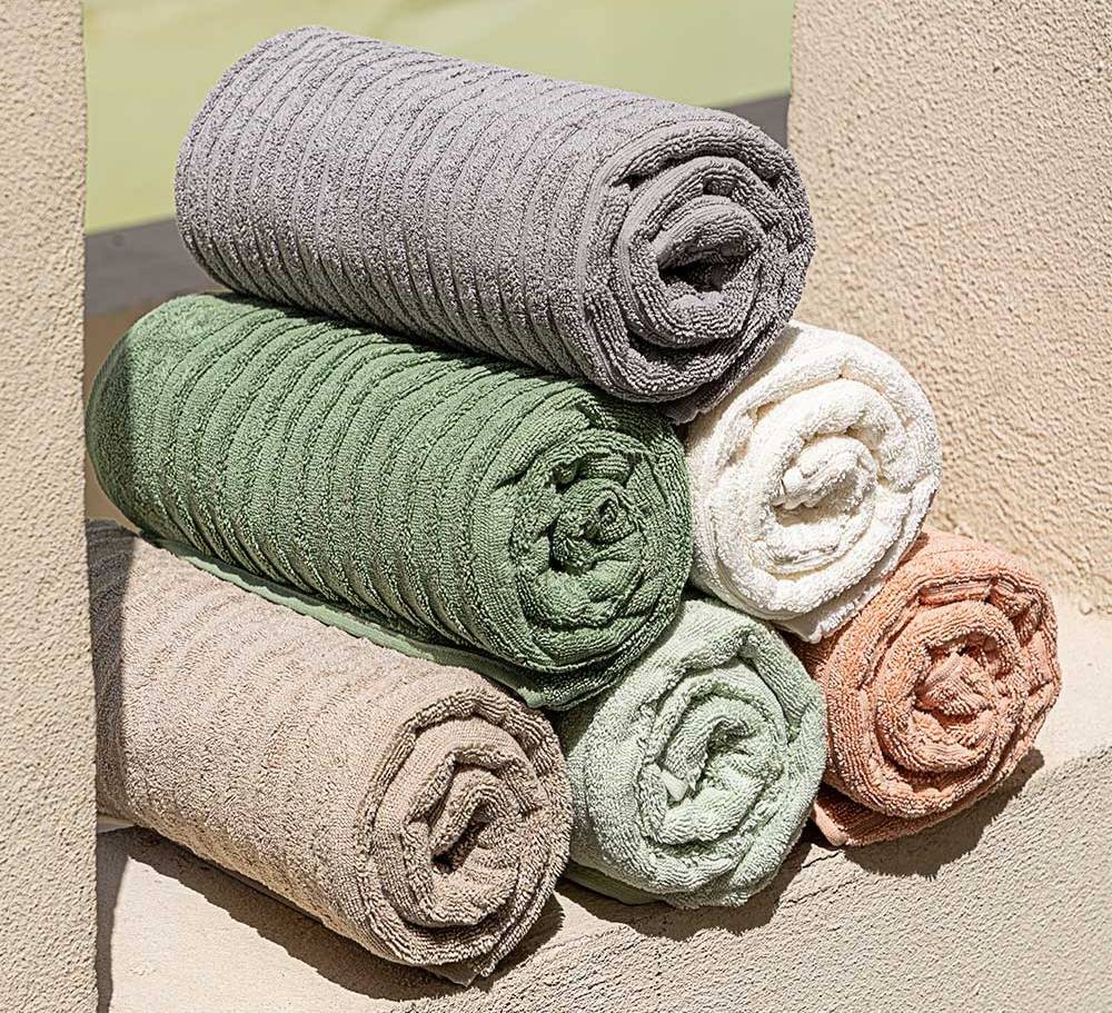 ۸ راز طلایی برای نگهداری حوله و حفظ سلامت پوست ۸ راز طلایی برای نگهداری حوله و حفظ سلامت پوست