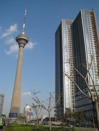 برج رادیو و تلویزیونی تیانجین چین- ارتفاع برج: 415 متر

