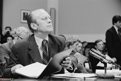 جرالد فورد رئیس جمهور امریکا در جلسه کمیته قضائی بر اساس اختیارات خود نیکسون را مورد عفو قرار داد. آگوست 1974