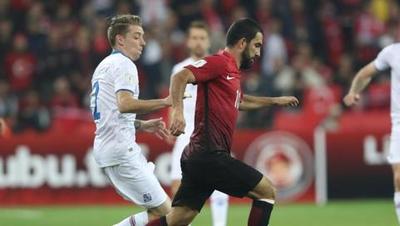 آردا توران (ترکیه) تیم پرحاشیه ترکیه پایین تر از رقبایی چون ایسلند و کرواسی نتوانست راه صعود به جام جهانی را پیدا کند.