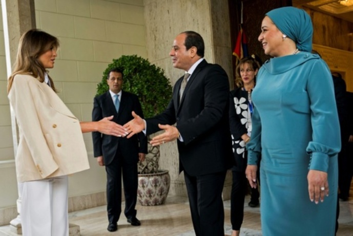 استقبال عبدالفتاح سیسی رئیس جمهوری مصر و همسرش از ملانیا - قاهره